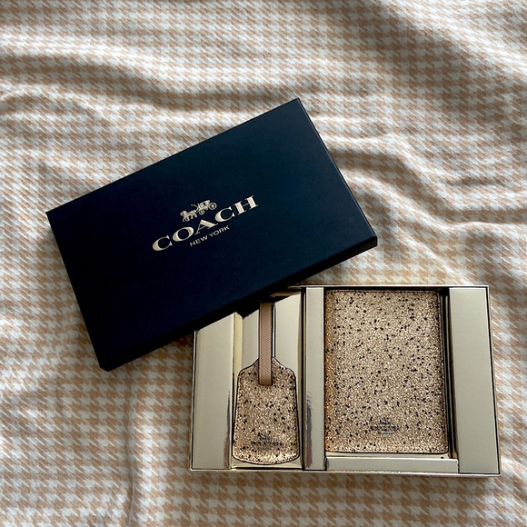 Coach Handbags - Coach Boxed Travel Set With Star Glitter Gold